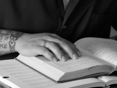 Sponsor a prisoner's Bible lessons